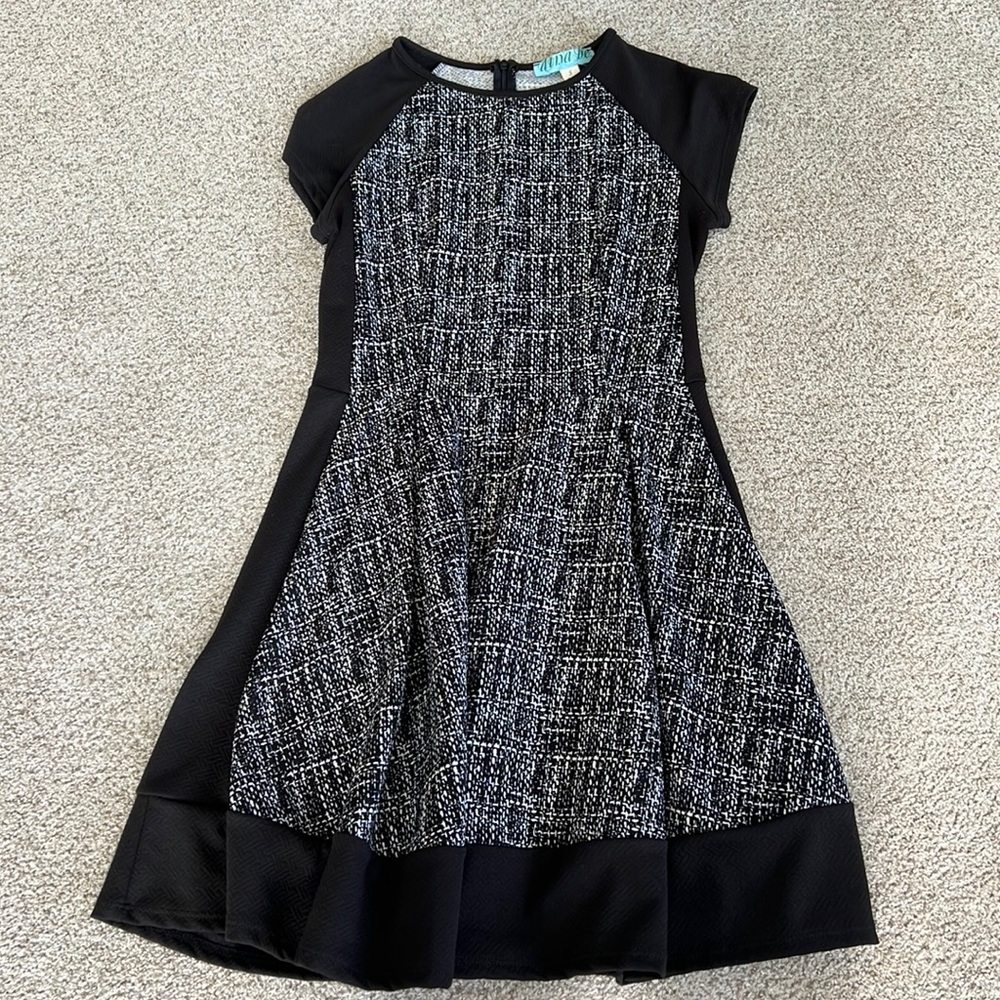 Only worn ONCE dress!
